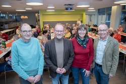 Zum Gesundheitstag begrüßten (v.l.) Wolfgang Prange (Seniorenbeirat der Stadt Sendenhorst), Angelika Reimers (Laumann-Stiftung), Prof. Dr. Mirko Sporket und Markus Giesbers (St. Elisabeth-Stift) mehr als 60 Gäste im St. Josef-Stift. Zum Gesundheitstag begrüßten (v.l.) Wolfgang Prange (Seniorenbeirat der Stadt Sendenhorst), Angelika Reimers (Laumann-Stiftung), Prof. Dr. Mirko Sporket und Markus Giesbers (St. Elisabeth-Stift) mehr als 60 Gäste im St. Josef-Stift.