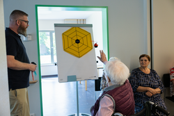 Aktiv werden konnten die Gäste des Sommerfestes zum Beispiel beim Zielscheibenwerfen.