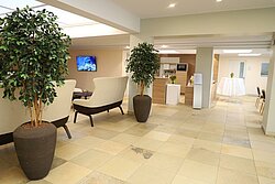 Einladend gestalteter Eingangsbereich in Ennigerloh