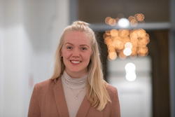 Lena Holtschulte übernimmt zum 1. Januar 2025 im St. Magnus-Haus die Hausleitung mit dem Schwerpunkt Betreuung. Lena Holtschulte übernimmt zum 1. Januar 2025 im St. Magnus-Haus die Hausleitung mit dem Schwerpunkt Betreuung.